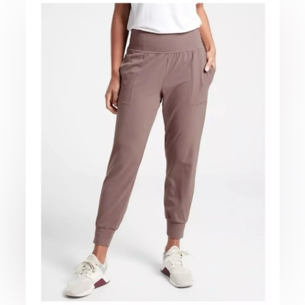 Women's Athleta Taupe Jogger Pants